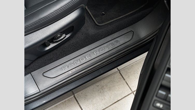 2024 認定中古車 Land Rover Range Rover Evoque カルパチアングレイ D200マイルドハイブリッド（ディーゼル） スタンダードホイールベース S
