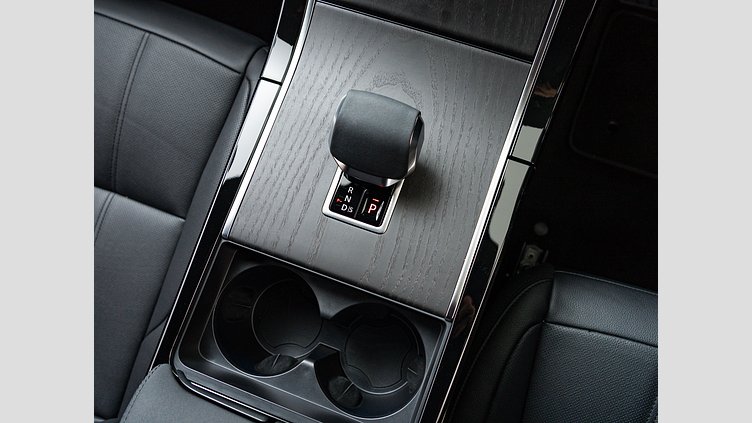 2024 認定中古車 Land Rover Range Rover Evoque カルパチアングレイ D200マイルドハイブリッド（ディーゼル） スタンダードホイールベース S