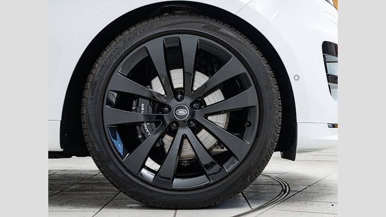 2024 認定中古車 Land Rover Range Rover Sport フジホワイト D300マイルドハイブリッド スタンダードホイールベース Dynamic HSE