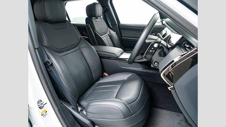2024 認定中古車 Land Rover Range Rover Sport フジホワイト D300マイルドハイブリッド スタンダードホイールベース Dynamic HSE