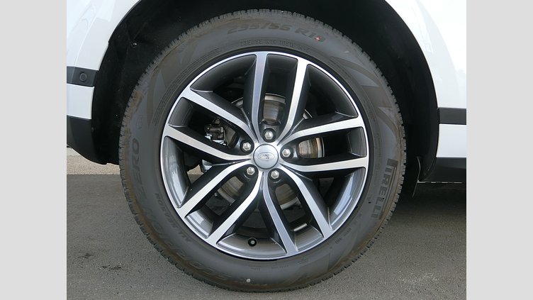2024 認定中古車 Land Rover Range Rover Evoque フジホワイト D200マイルドハイブリッド（ディーゼル） スタンダードホイールベース S