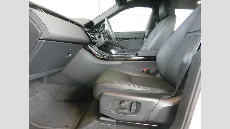 2024 認定中古車 Land Rover Range Rover Evoque フジホワイト D200マイルドハイブリッド（ディーゼル） スタンダードホイールベース S