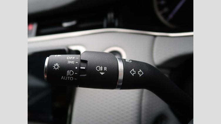 2023 認定中古車 Land Rover Range Rover Evoque フィレンツェレッド D200 AWD（オートマチック）MHEV R-DYNAMIC S