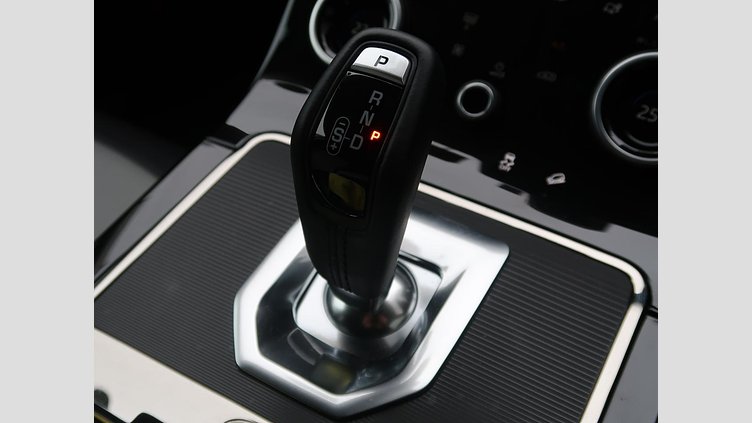 2023 認定中古車 Land Rover Range Rover Evoque フィレンツェレッド D200 AWD（オートマチック）MHEV R-DYNAMIC S