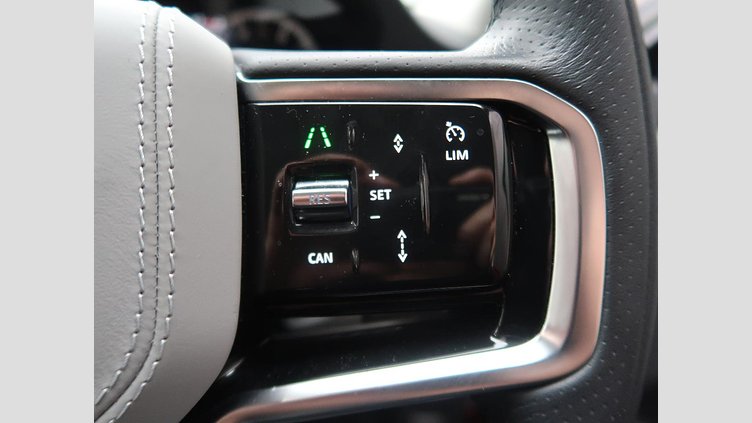 2023 認定中古車 Land Rover Range Rover Evoque フィレンツェレッド D200 AWD（オートマチック）MHEV R-DYNAMIC S