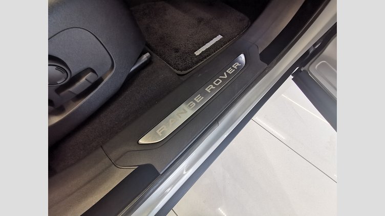 2021 認定中古車 Land Rover Range Rover Velar ハクバシルバー D200 AWD（オートマチック） MHEV 2.0L