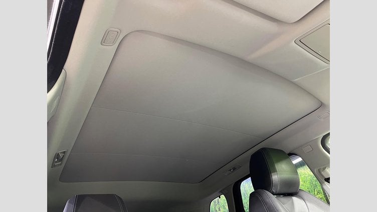 2017 認定中古車 Land Rover Range Rover Evoque Santorini Black 2.0 litre Si4 Petrol SEプラス