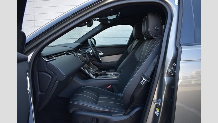2018 認定中古車 Land Rover Range Rover Velar シリコンシルバー P300 R-DYNAMIC SE