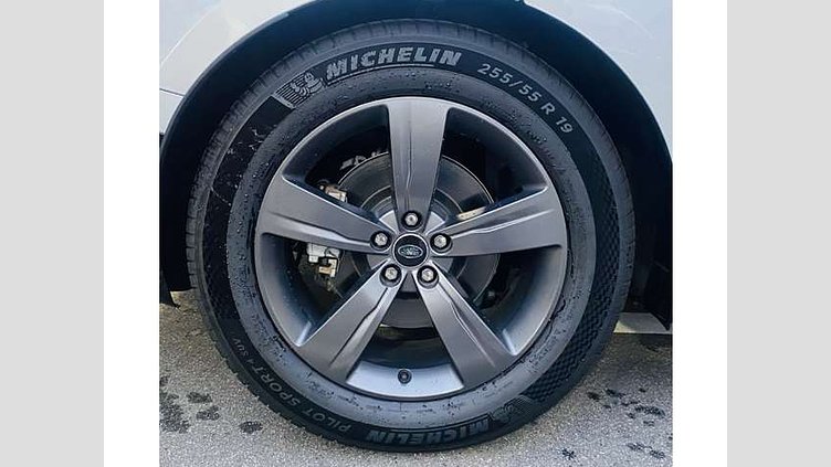 2018 認定中古車 Land Rover Range Rover Velar インダスシルバー P380 R-DYNAMIC S