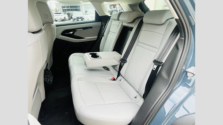 2024 認定中古車 Land Rover Range Rover Evoque トライベッカブルー D200マイルドハイブリッド（ディーゼル） スタンダードホイールベース S