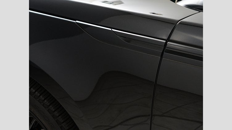 2021 認定中古車 Land Rover Range Rover Velar サントリーニブラック D200 AWD（オートマチック） MHEV R-DYNAMIC S