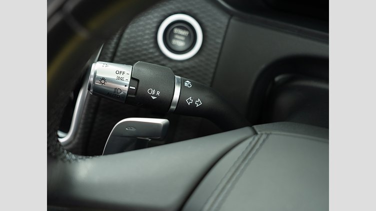 2021 認定中古車 Land Rover Range Rover Velar サントリーニブラック D200 AWD（オートマチック） MHEV R-DYNAMIC S