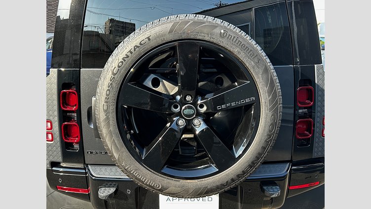 2024 認定中古車 Land Rover Defender 90 カルパチアングレイ D300 AWD（AT） X-DYNAMIC HSE