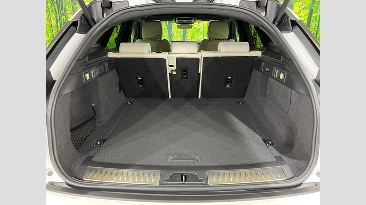 2022 認定中古車 Land Rover Range Rover Velar オストゥーニパールホワイト D200 AWD（オートマチック） MHEV R-DYNAMIC S