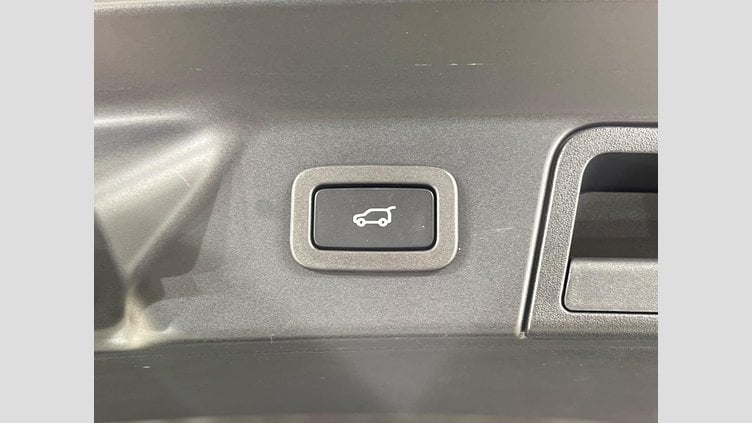 2022 認定中古車 Land Rover Range Rover Velar オストゥーニパールホワイト D200 AWD（オートマチック） MHEV R-DYNAMIC S