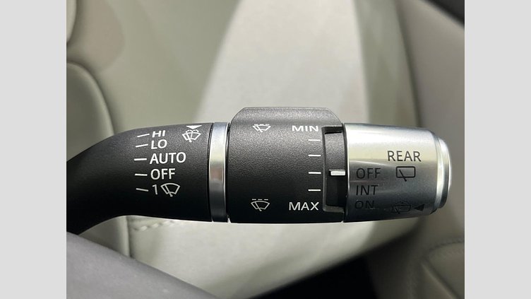 2020 認定中古車 Land Rover Range Rover Evoque インダスシルバー P200 Standard