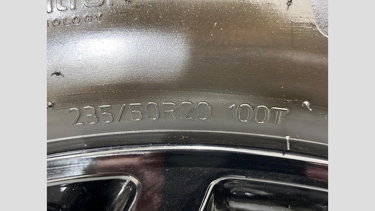 2020 認定中古車 Land Rover Range Rover Evoque インダスシルバー P200 Standard