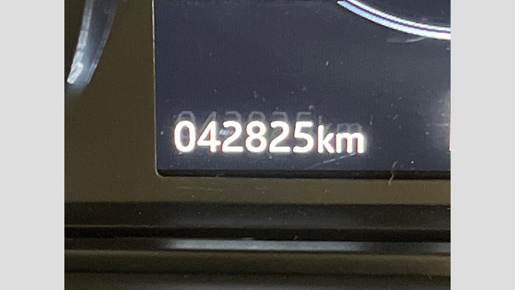 2018 認定中古車 Land Rover Discovery Sport Fuji White 2.0 litre i4D Diesel ゴーアウトエディション