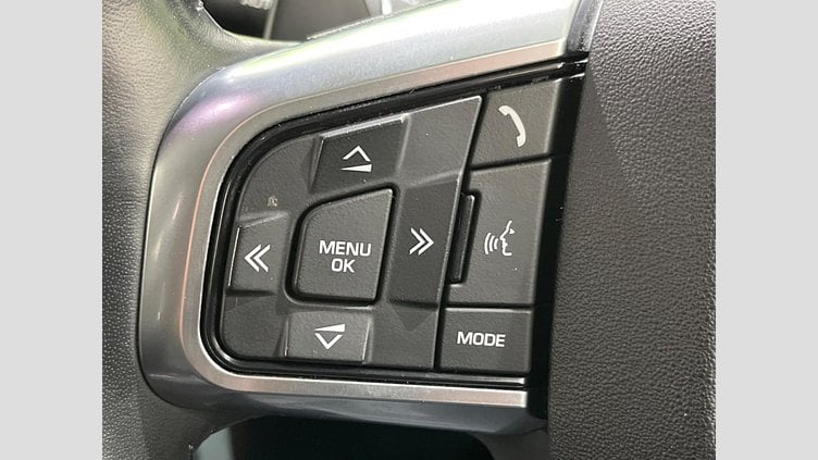 2018 認定中古車 Land Rover Discovery Sport Fuji White 2.0 litre i4D Diesel ゴーアウトエディション