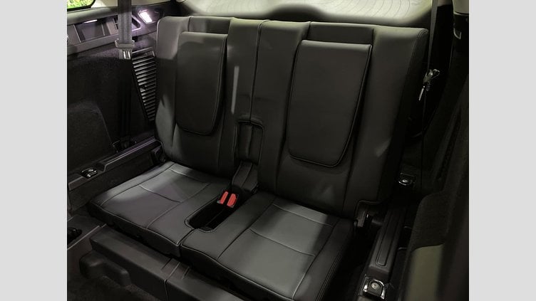 2018 認定中古車 Land Rover Discovery Sport Fuji White 2.0 litre i4D Diesel ゴーアウトエディション