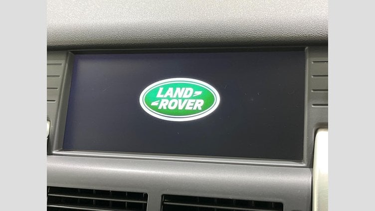 2018 認定中古車 Land Rover Discovery Sport Fuji White 2.0 litre i4D Diesel ゴーアウトエディション