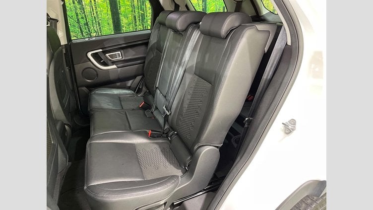 2018 認定中古車 Land Rover Discovery Sport Fuji White 2.0 litre i4D Diesel ゴーアウトエディション
