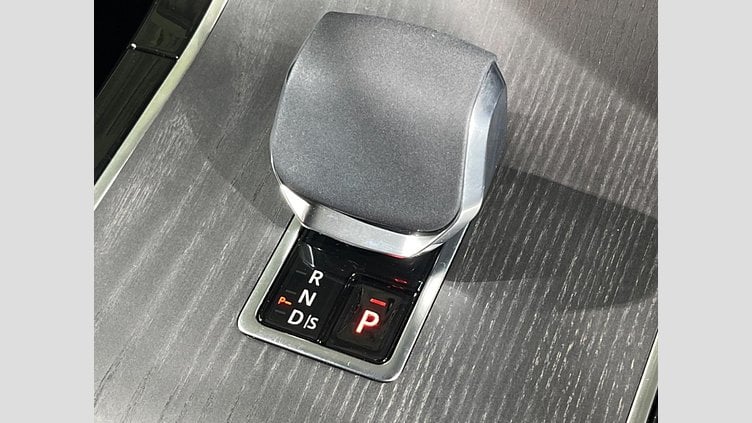2024 認定中古車 Land Rover Range Rover Evoque カルパチアングレイ D200マイルドハイブリッド（ディーゼル） スタンダードホイールベース S