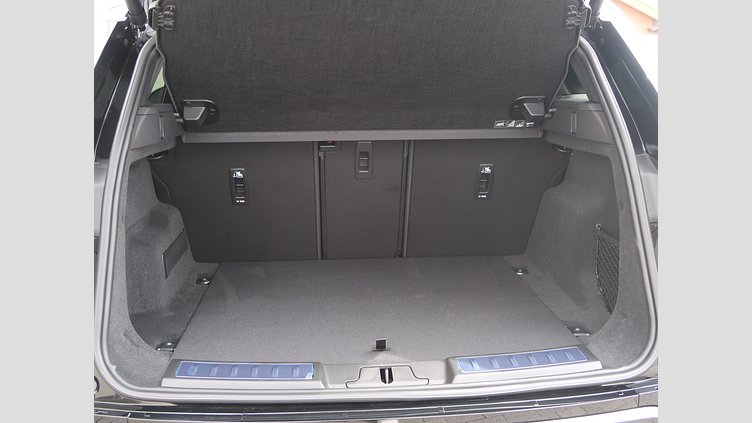 2024 認定中古車 Land Rover Range Rover Evoque サントリーニブラック P300eプラグインハイブリッド（ガソリン） スタンダードホイールベース DYNAMIC HSE