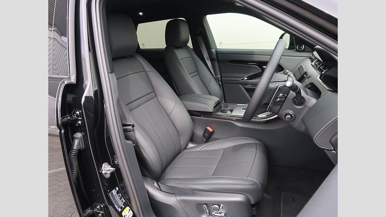 2024 認定中古車 Land Rover Range Rover Evoque サントリーニブラック P300eプラグインハイブリッド（ガソリン） スタンダードホイールベース DYNAMIC HSE