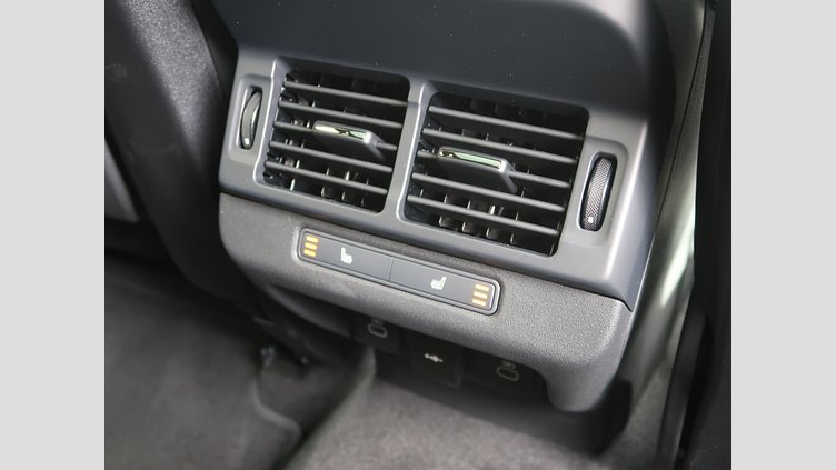 2024 認定中古車 Land Rover Range Rover Evoque サントリーニブラック P300eプラグインハイブリッド（ガソリン） スタンダードホイールベース DYNAMIC HSE