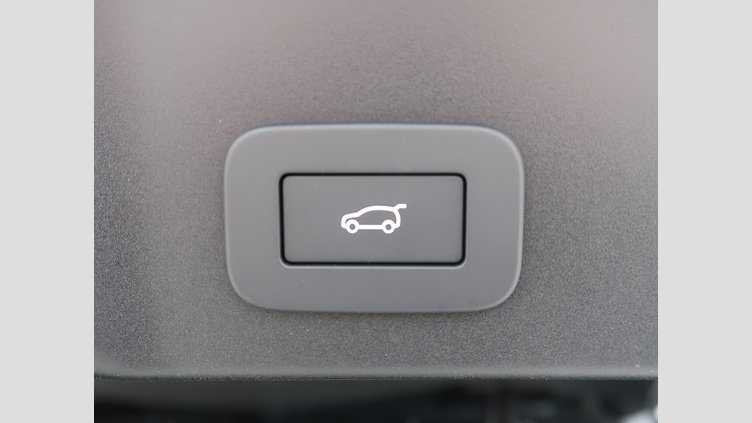 2024 認定中古車 Land Rover Range Rover Evoque サントリーニブラック P300eプラグインハイブリッド（ガソリン） スタンダードホイールベース DYNAMIC HSE