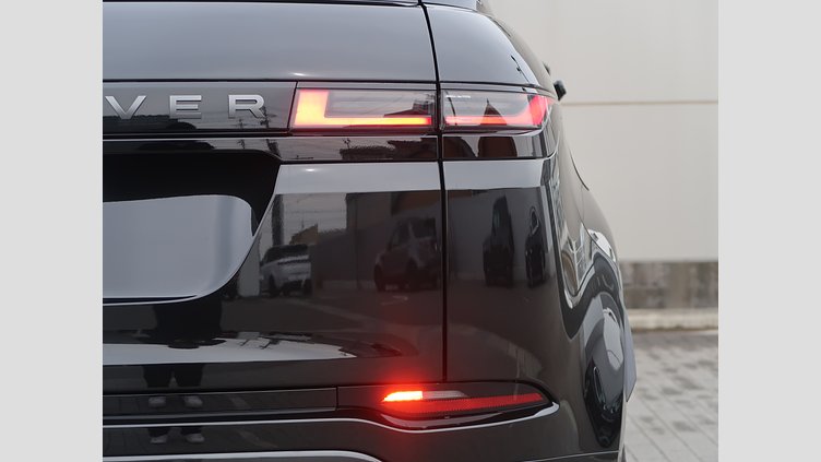 2024 認定中古車 Land Rover Range Rover Evoque サントリーニブラック P300eプラグインハイブリッド（ガソリン） スタンダードホイールベース DYNAMIC HSE