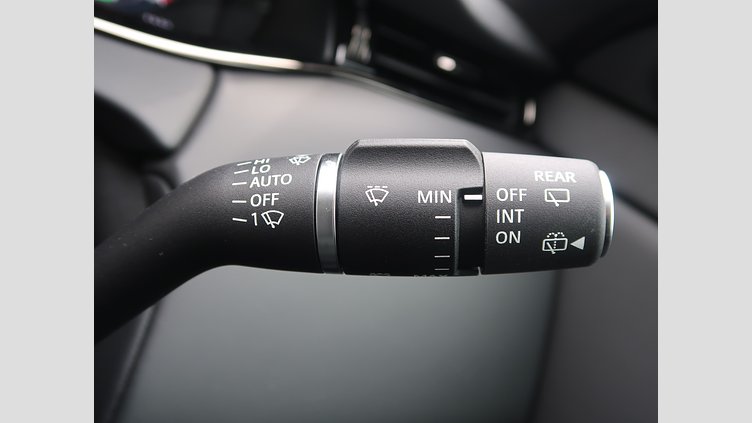 2024 認定中古車 Land Rover Range Rover Evoque サントリーニブラック P300eプラグインハイブリッド（ガソリン） スタンダードホイールベース DYNAMIC HSE