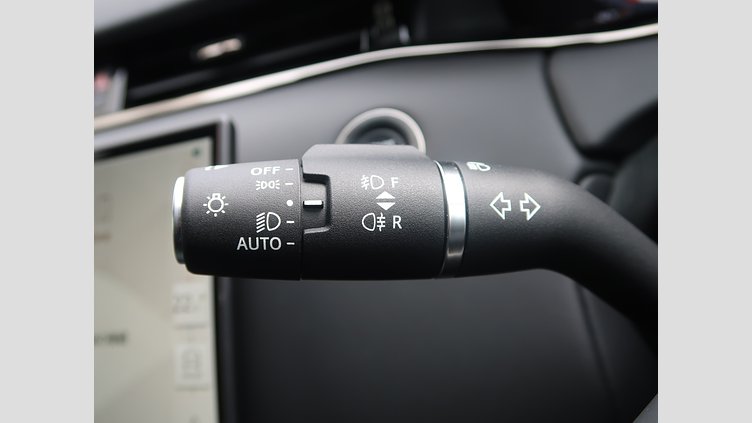 2024 認定中古車 Land Rover Range Rover Evoque サントリーニブラック P300eプラグインハイブリッド（ガソリン） スタンダードホイールベース DYNAMIC HSE