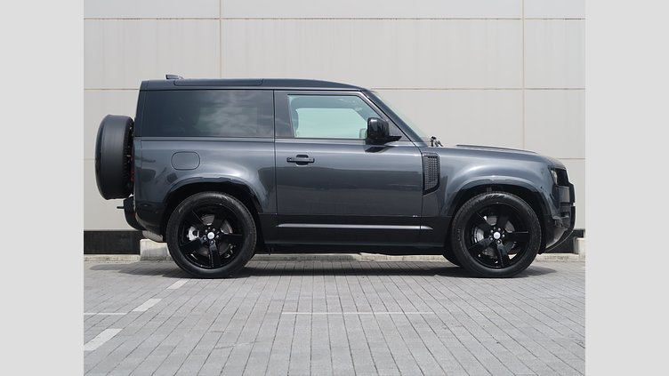 2024 認定中古車 Land Rover Defender 90 カルパチアングレイ D300 AWD（AT） X-DYNAMIC HSE