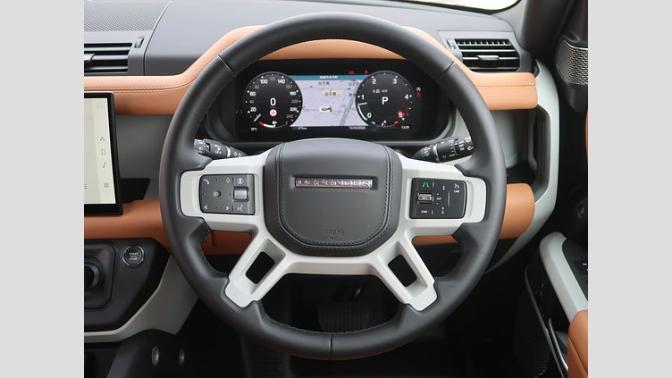 2024 認定中古車 Land Rover Defender 90 カルパチアングレイ D300 AWD（AT） X-DYNAMIC HSE