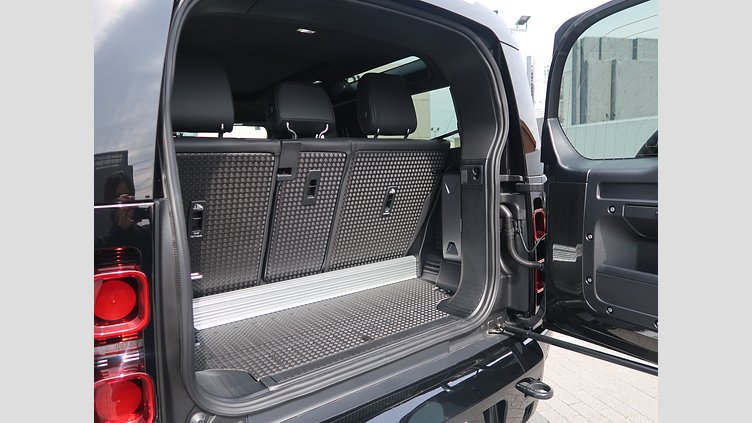 2024 認定中古車 Land Rover Defender 90 カルパチアングレイ D300 AWD（AT） X-DYNAMIC HSE