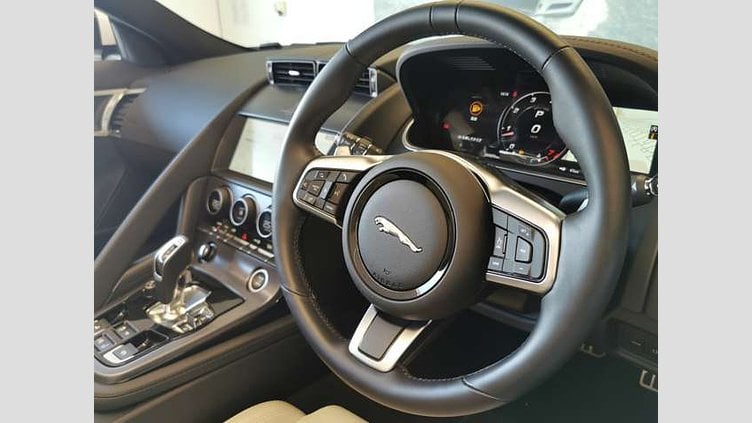 2023 認定中古車 Jaguar F-Type フジホワイト P300 オートマチック 後輪駆動 F-TYPEコンバーチブル R-DYNAMIC