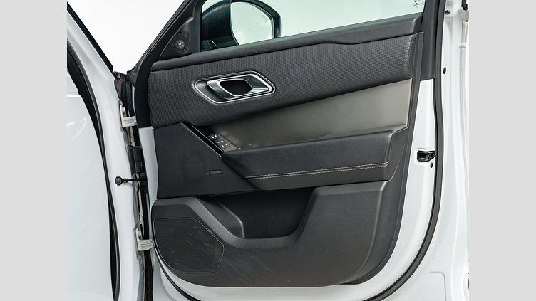 2018 認定中古車 Land Rover Range Rover Velar ユーロンホワイト D180 S