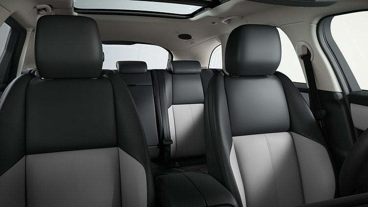2025 SKLADOVÉ VOZIDLÁ Land Rover Range Rover Velar Carpathian Grey AWD D300 Dynamic SE