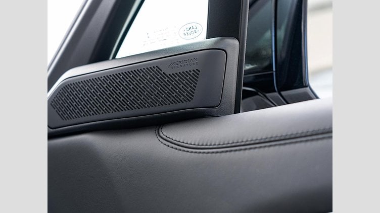 2023 認定中古車 Land Rover Range Rover オストゥーニパールホワイト D300 AWD MHEV（AT） スタンダードホイールベース AUTOBIOGRAPHY