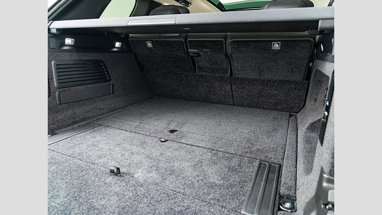 2023 認定中古車 Land Rover Range Rover オストゥーニパールホワイト D300 AWD MHEV（AT） スタンダードホイールベース AUTOBIOGRAPHY