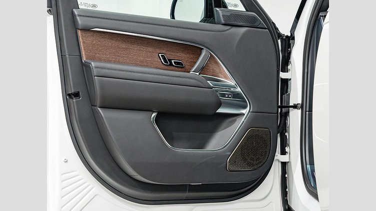 2023 認定中古車 Land Rover Range Rover オストゥーニパールホワイト D300 AWD MHEV（AT） スタンダードホイールベース AUTOBIOGRAPHY