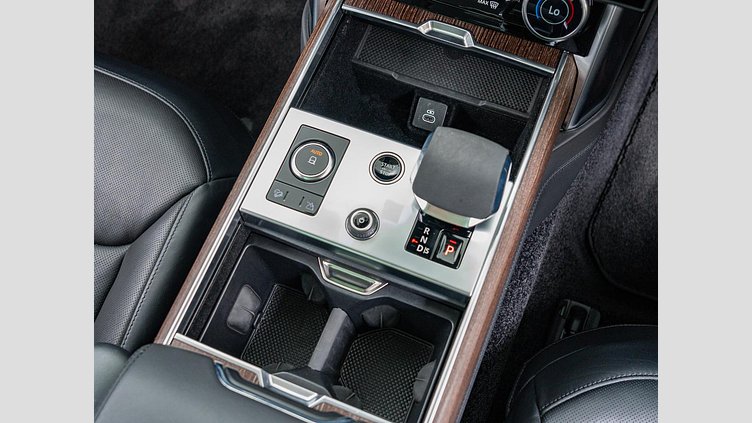 2023 認定中古車 Land Rover Range Rover オストゥーニパールホワイト D300 AWD MHEV（AT） スタンダードホイールベース AUTOBIOGRAPHY