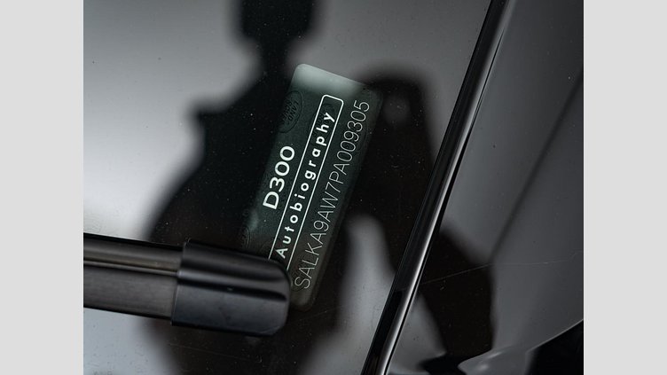 2023 認定中古車 Land Rover Range Rover オストゥーニパールホワイト D300 AWD MHEV（AT） スタンダードホイールベース AUTOBIOGRAPHY