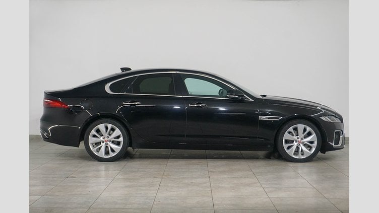 2021 Approved Jaguar XF Santorini Black 2.0D 204PS AWD SE