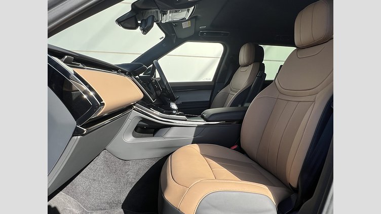 2024 認定中古車 Land Rover Range Rover Sport アイガーグレイ D300マイルドハイブリッド スタンダードホイールベース Dynamic HSE