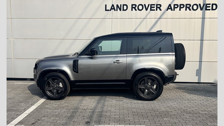 2024 認定中古車 Land Rover Defender 90 シリコンシルバー D300 AWD（AT） X-DYNAMIC SE