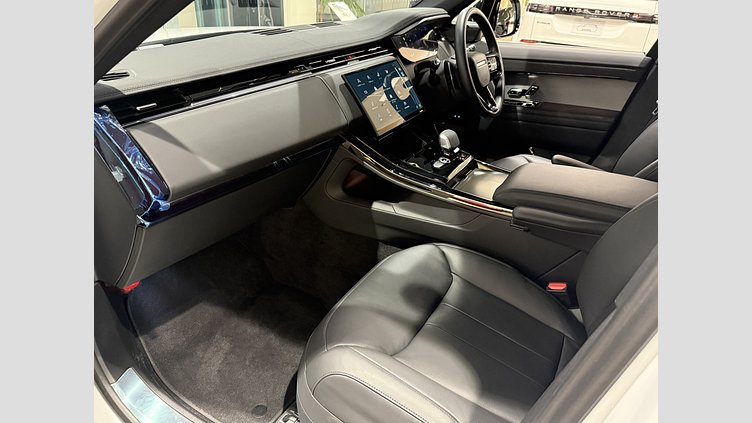 2024 認定中古車 Land Rover Range Rover Sport オストゥーニパールホワイト D300マイルドハイブリッド スタンダードホイールベース Dynamic SE