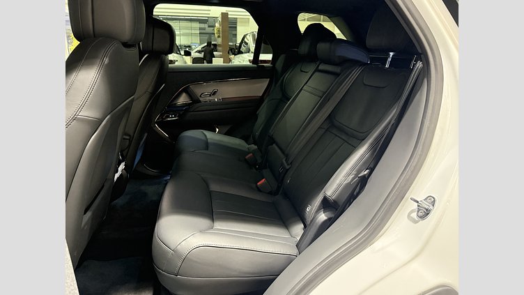 2024 認定中古車 Land Rover Range Rover Sport オストゥーニパールホワイト D300マイルドハイブリッド スタンダードホイールベース Dynamic SE